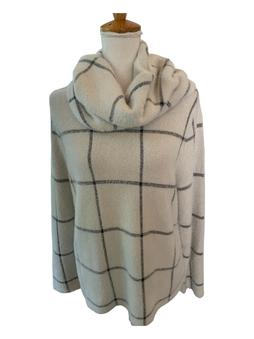 J. Jill Wearever Collection Super Soft Sweater and Separate Cowl. Size M Petite